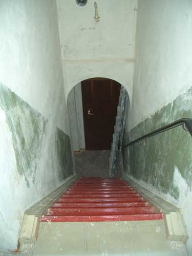 Treppenhaus ohne Tapeten